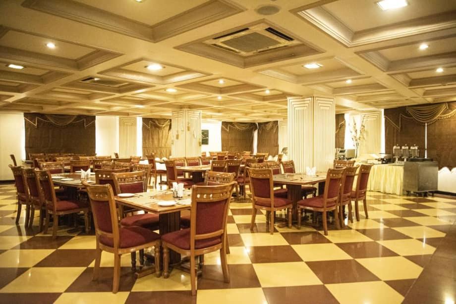 Hotel Sapphire Dar-es-Salaam Eksteriør bilde