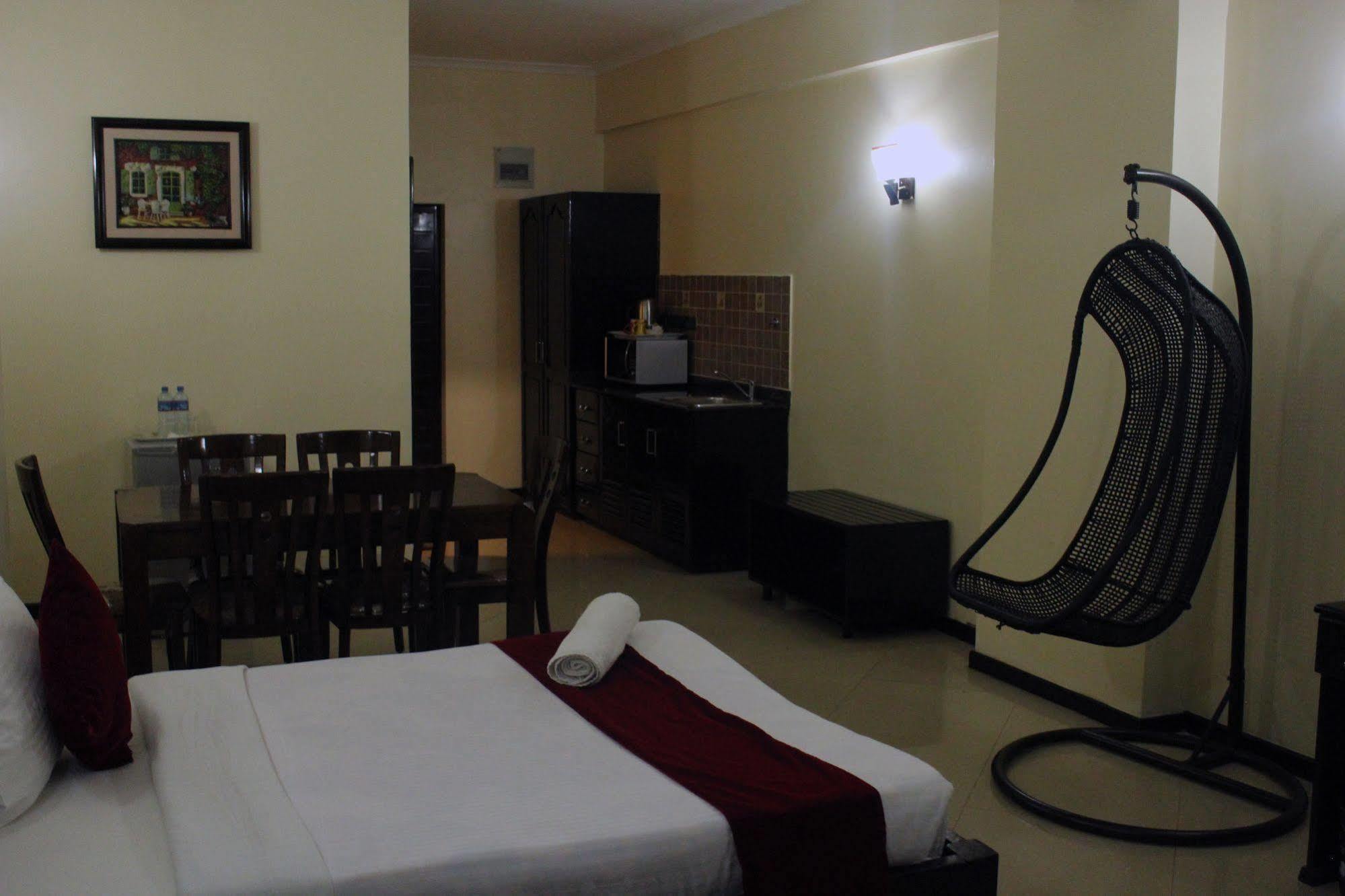 Hotel Sapphire Dar-es-Salaam Eksteriør bilde